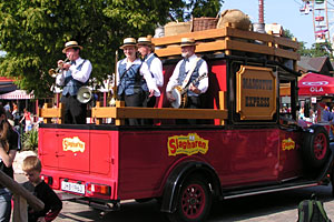 Dicieland Crackerjacks 2004